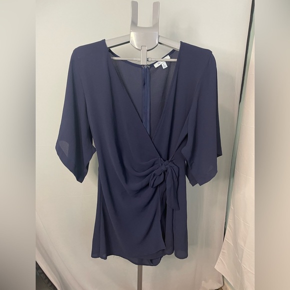 She + Sky Navy Blue Short Sleeve V Neck Romper‎ Sz L - Picture 2 of 11